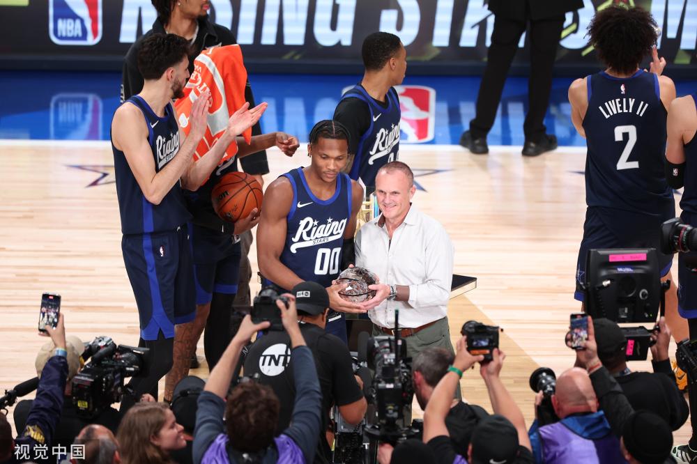 这背后与他 这背后与他