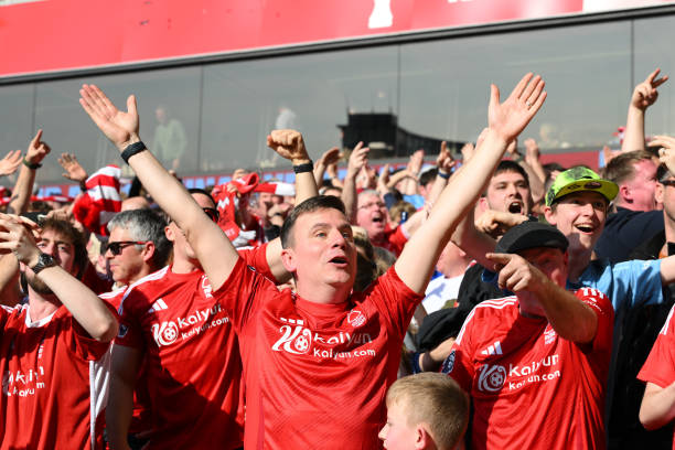 了索要高薪 了索要高薪