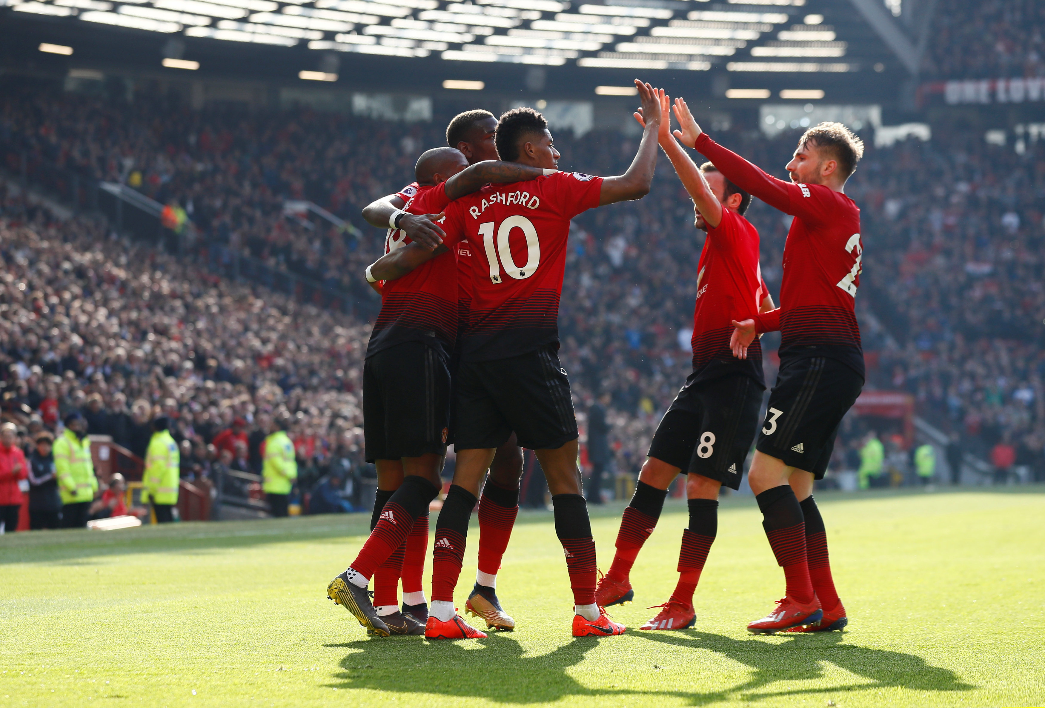 在打破长期 在打破长期